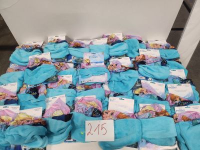 Lot composé d’environ 40 snoods enfants sous licence officie…