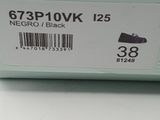 a box with a label on it that says negri black