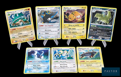 Plusieurs cartes Pokémon sont représentées sur un fond noir