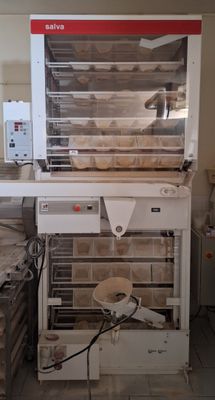 un appareil qui se trouve dans une cuisine