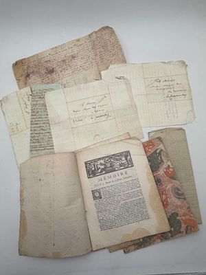 Réunion de vieux papiers : parchemins, mémoires pour le Moul…