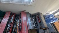Dans le bureau du fond : (photo 2)