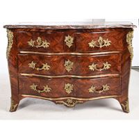 COMMODE REGENCE à façade arbalète tout en placage de bois de… (photo 2)