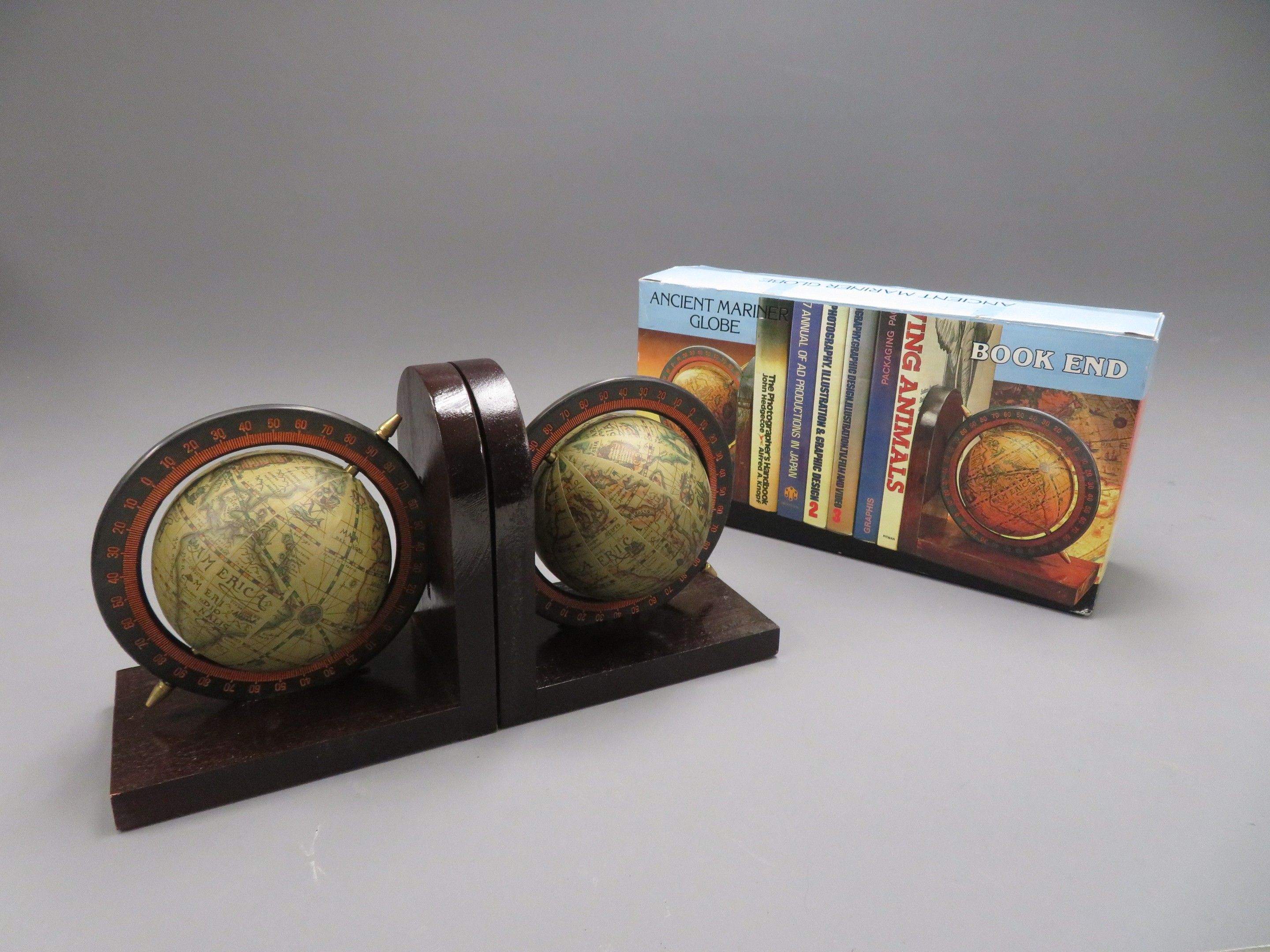 Objets d'art & Curiosités