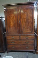 Buffet anglais du XIXe siècle en acajou – 2 portes en haut e…