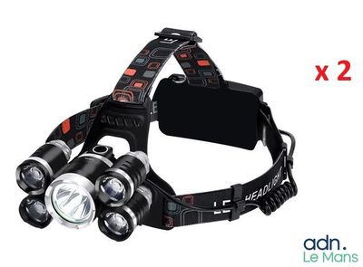 une paire de phares équipés de deux LED superposées