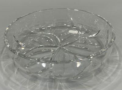 BACCARAT Coupe à fruit en cristal taillé Diam.