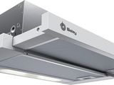 une photo d'une hotte de cuisine blanche équipée d'une lampe