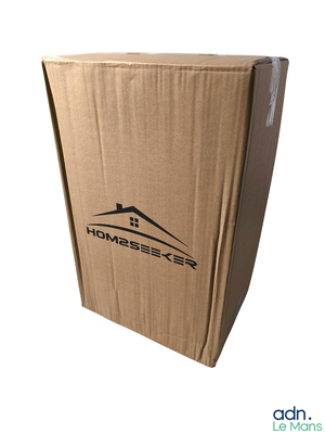 une boîte en carton sur laquelle figure un logo