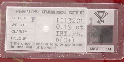 Un diamant sur papier (scellé) accompagné de son certificat …