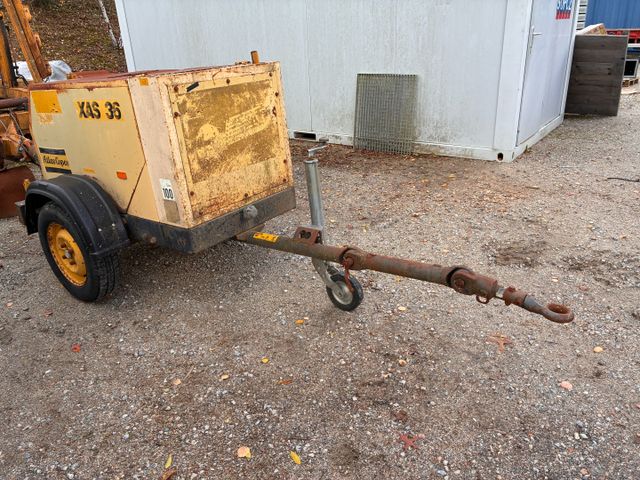 Compresseur de chantier de marque ATLAS COPCO XAS 36, compteur ch...
