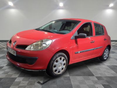 RENAULT - CLIO 1.4 16V 100 AUTHENTIQUE - ES - Mise en servic…