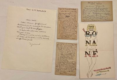 un bout de papier sur lequel est dessiné une femme