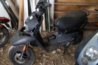 2 scooters TKZ et PEUGEOT (photo 2)
