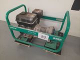 une photo d'une machine posée sur une palette