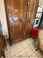 Armoire Louis XV en noyer époque XVIIIème - Piètement en faç… (photo 3)