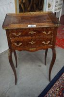 commode française ancienne en marqueterie - avec 2 tiroirs -…