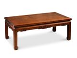 une image d'une table en bois sur fond blanc