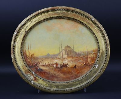 une image représentant une peinture sur une plaque en or, avec en arrière-plan une peinture représentant une ville