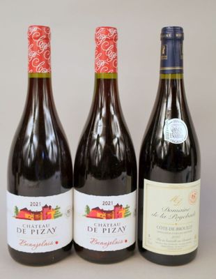 3 bouteilles : 2 x Château de Pizay, Beaujolais, 2021