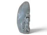 une image représentant une sculpture en pierre d'un homme et d'une femme