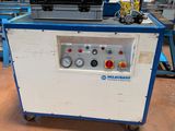 l'image d'une machine installée dans une pièce