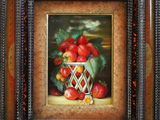 une peinture à l'huile représentant des fraises et des cerises, dans un cadre en bois
