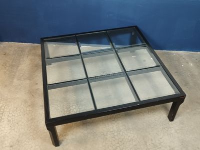 LONGHI, Italie. Table basse vintage, à plateau carré.