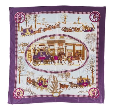 un gros plan sur une écharpe violette et blanche ornée d'une calèche