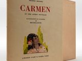 la couverture d'un livre sur laquelle figure la photo d'une femme