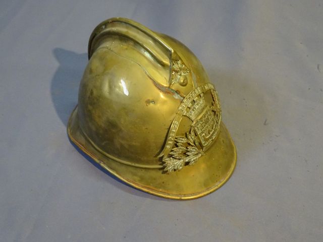 Casque de pompier de Paris Modèle 1910 avec plumet et intérieur (...