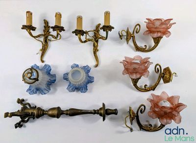 Lot de divers objets de décoration vintage.