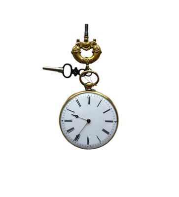 une horloge accrochée sur le mur