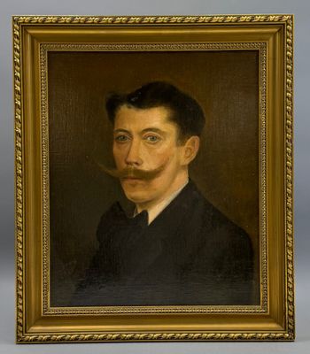 portrait d'un homme portant une moustache et une barbiche, dans un cadre doré