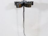 l'image d'une lampe posée sur une table