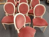 lot de six chaises de salle à manger de style français, avec assise rembourrée en velours rouge