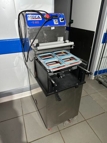 Thermocolleuse MECA PLASTIC S 602 de 2005, sur support inox roula...