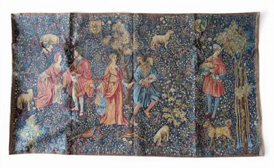 une image représentant une tapisserie sur laquelle figurent des personnages et des animaux