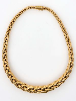 Collier en or à maille palmier.