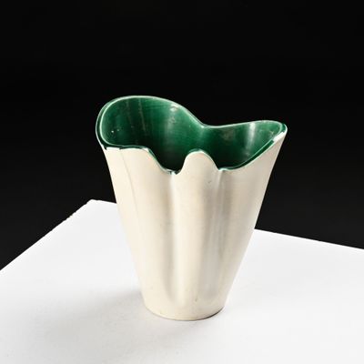 ELCHINGER ALSACE (XXème) Vase de forme mouchoir en terre bla… - Photo 1