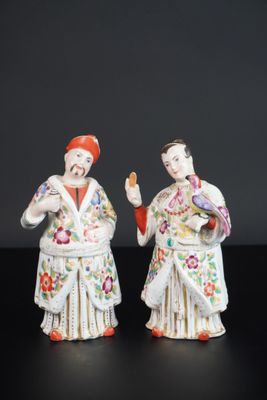 paire de figurines chinoises représentant un homme et une femme
