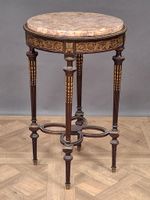 Sellette ou guéridon en acajou et placage d'acajou à décor d… (photo 2)