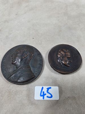 Lot de 2 médailles en bronze par Albert de Jaeger : Général …