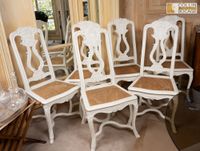 Six chaises laquées blanc, assise cannées, dossier en forme … (photo 2)