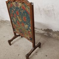 Ecran de cheminée en noyer mouluré et panneau de tapisserie … (photo 2)