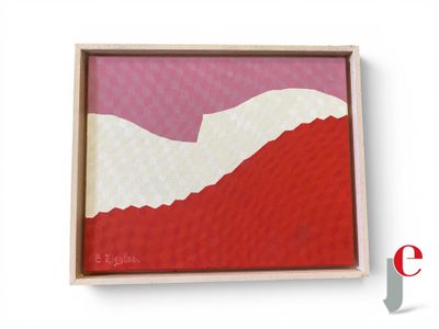 une photo d'une photo d'une montagne rouge et blanche