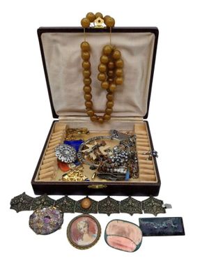 a case with a bunch of jewelry inside of it