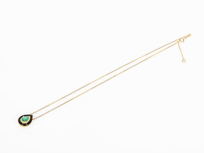 Chaîne en or et son pendentif ornée d'une émeraude de taille poire de  - Photo 1