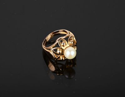 Bague Années 50 or jaune 750/1000ème à motif de ferronnerie …