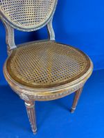 Chaise en bois naturel mouluré et sculpté assise et dossier … (photo 4)